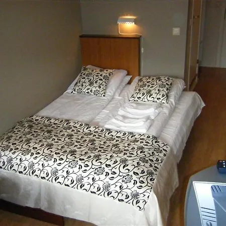 Hovag Gjestehus Motel Lillesand
