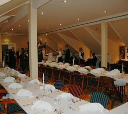 Hovag Gjestehus Motel 2*