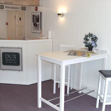 Hovag Gjestehus Motel Lillesand
