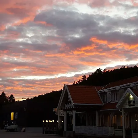 Hovag Gjestehus Motel Lillesand